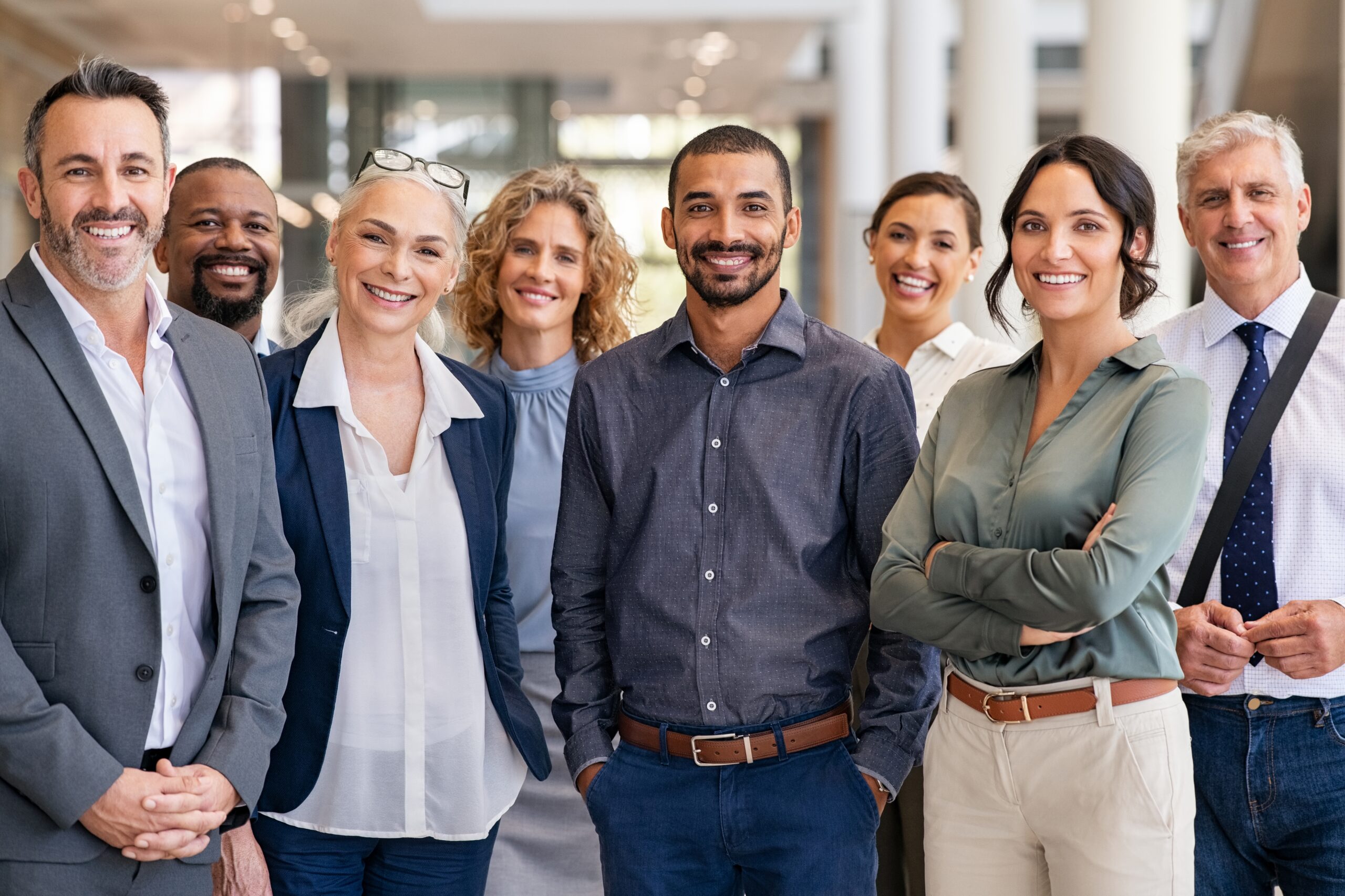 portrait,of,successful,group,of,business,people,at,modern,office